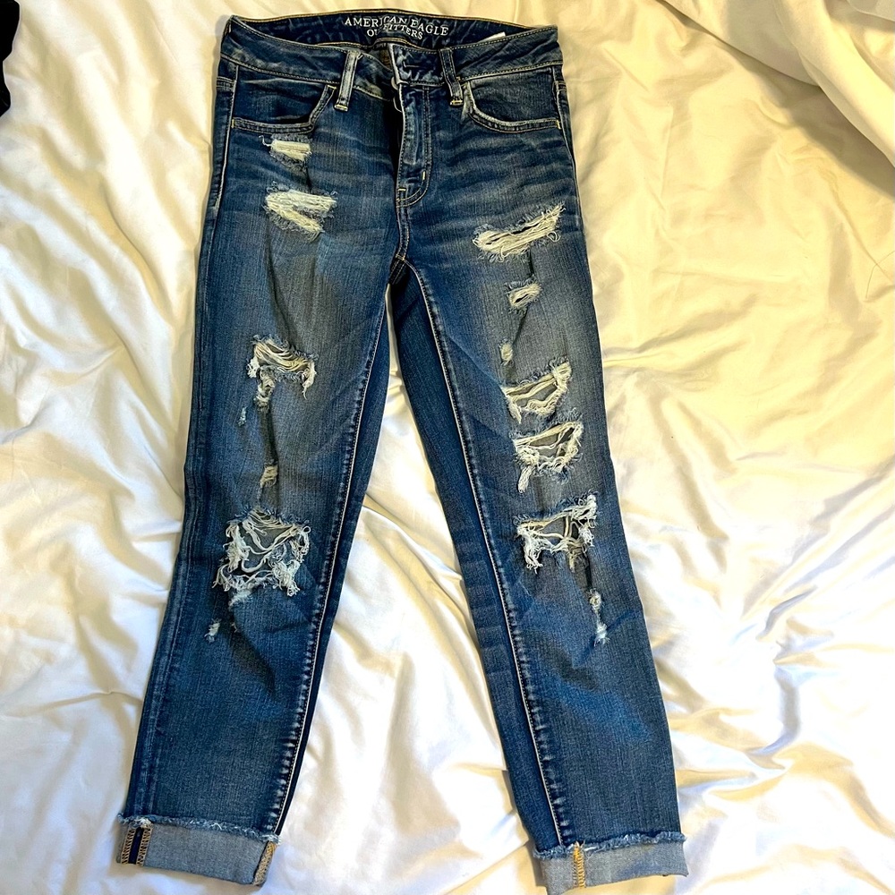 American Eagle Ripped Jeans. Stretch fit